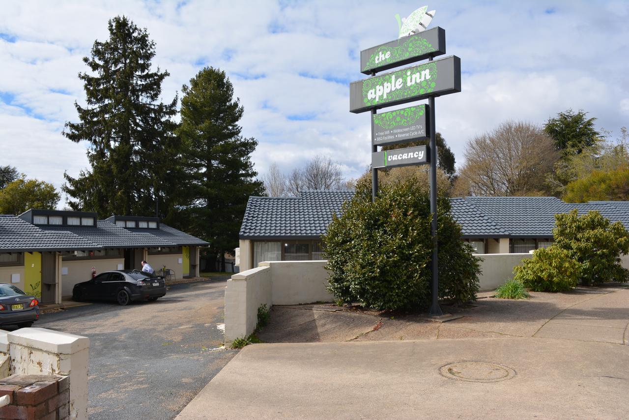 The Apple Motel